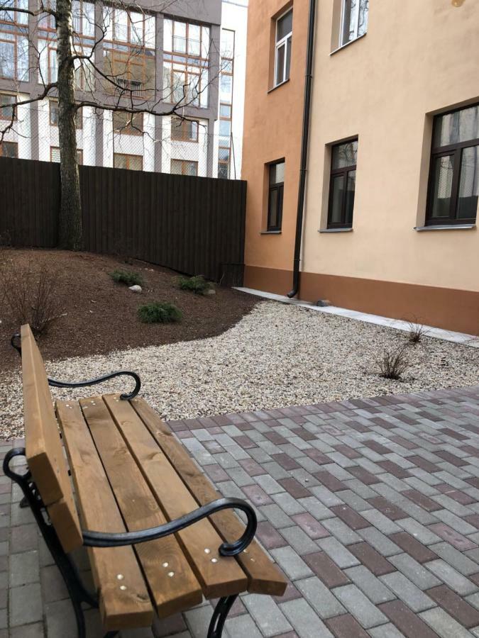 Pernavas Park & Bed Apartment Riga Exterior foto